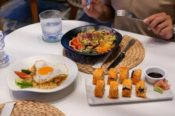 3-course social dining