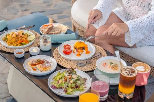 Accommodation with daily breakfast