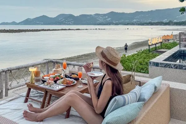 A 3-course candlelit dinner