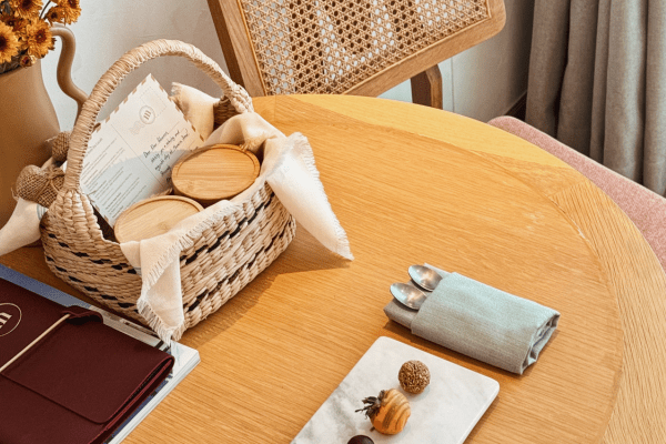 Welcome pantry basket