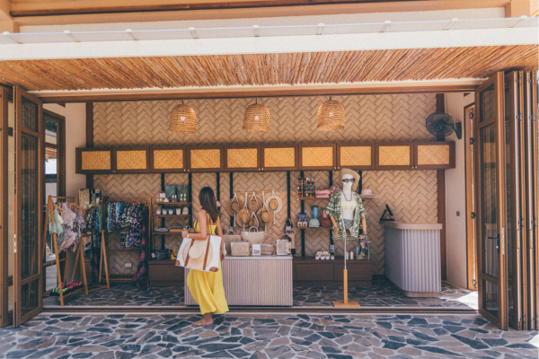 15% savings on full-priced retail items