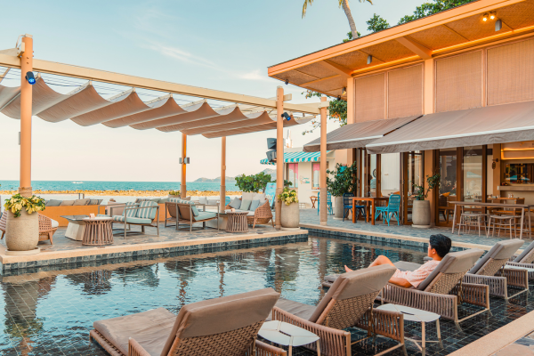 Direct check-in at your reserved beachside seat