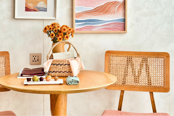 Welcome pantry basket